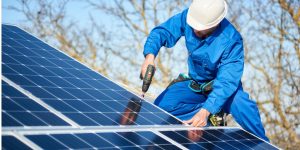 Installation Maintenance Panneaux Solaires Photovoltaïques à Gee-Riviere